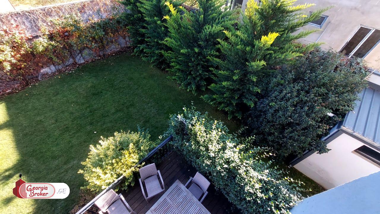 იყიდება ახალი გარემონტებული 7 ოთახიანი სახლი დიღომი 8ში